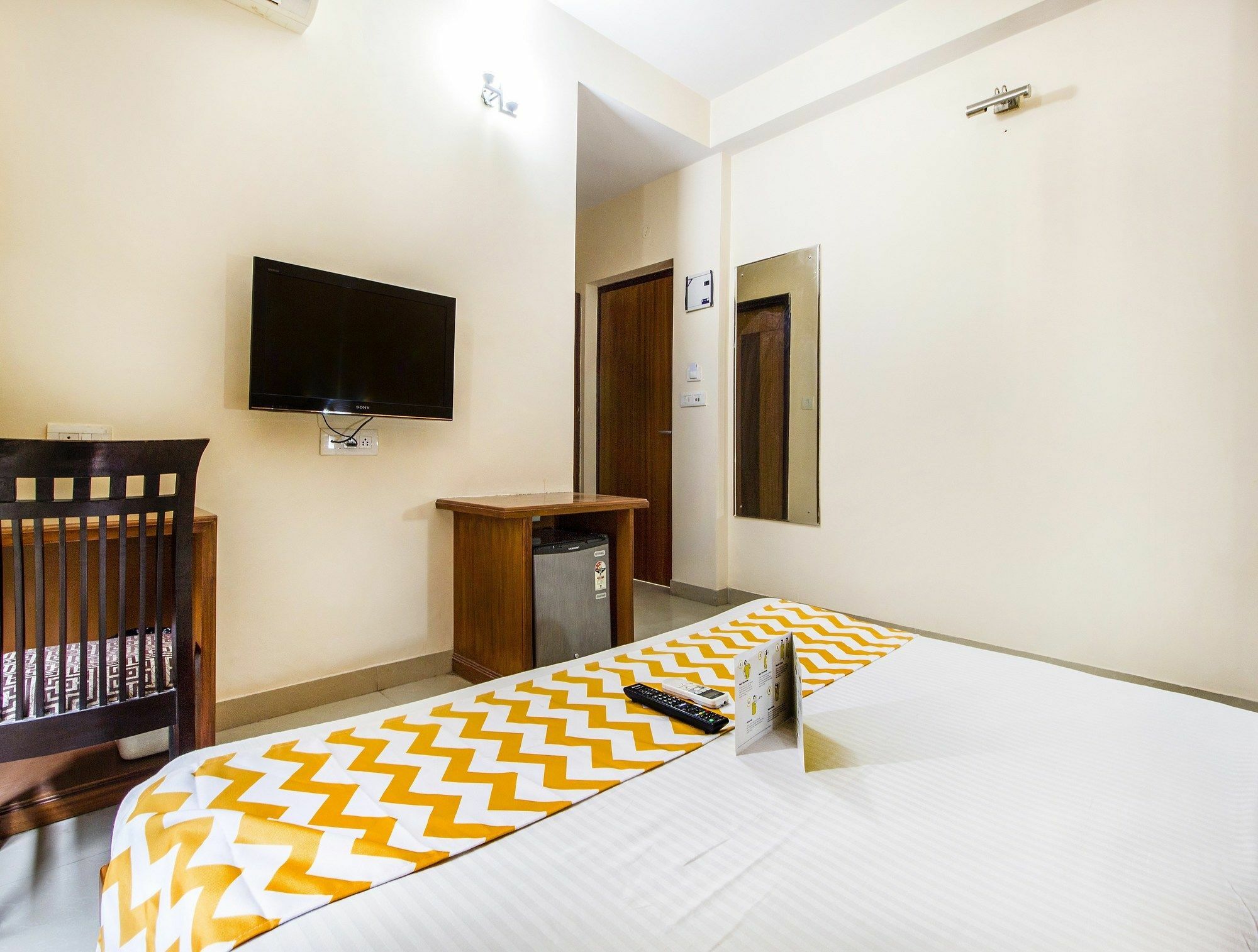 Fabhotel Royal Residency Jaipur Airport Exterior photo